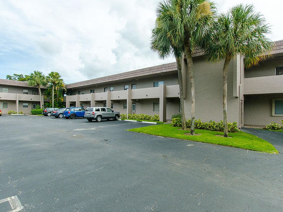 1st image of 2700 Casita Way APT 211