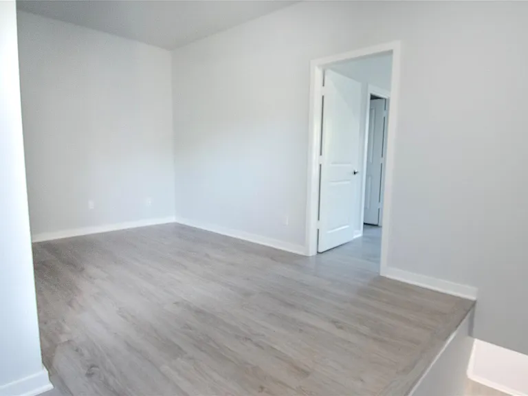 2832 Mansfield St — Photo 14