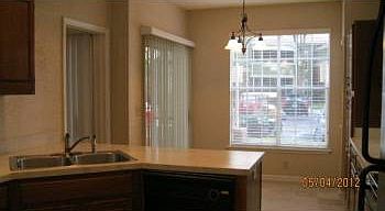 4th image of 253 Palm Park Cir APT 207