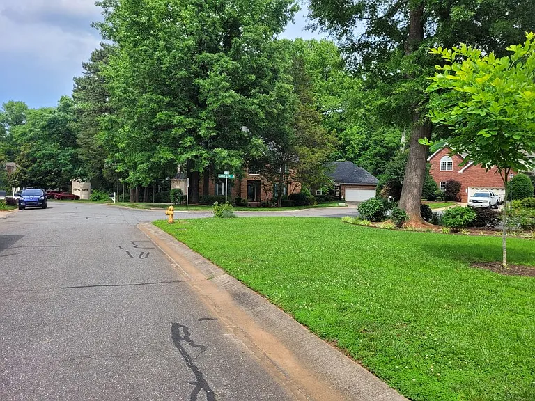 9131 Brightleaf Pl — Photo 4