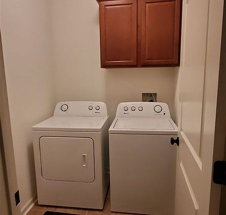 3rd image of 158 Carriage Way