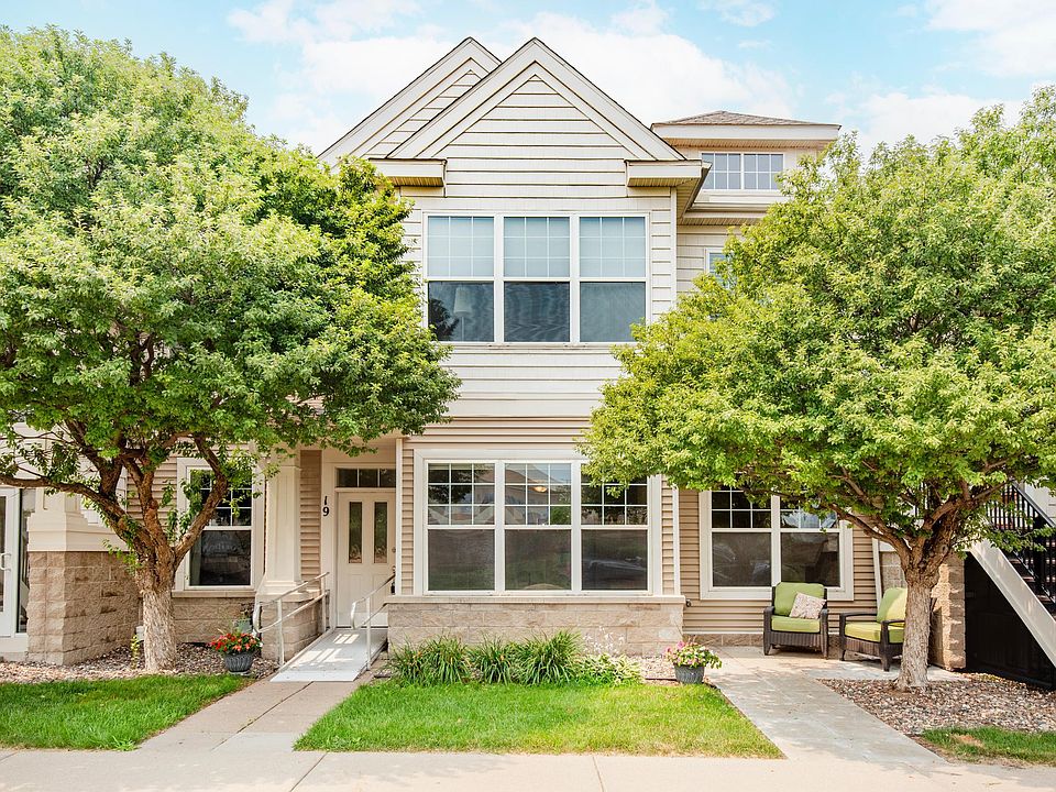 1st image of 620 Wesley Commons Dr Suite 19