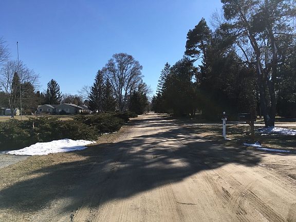 5th image of 7776 Sanilac Ave
