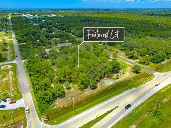 3206 Delilah Dr, Cape Coral, FL 33993