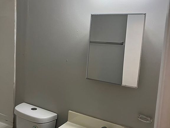 5th image of 150 Proctor St APT 1-6