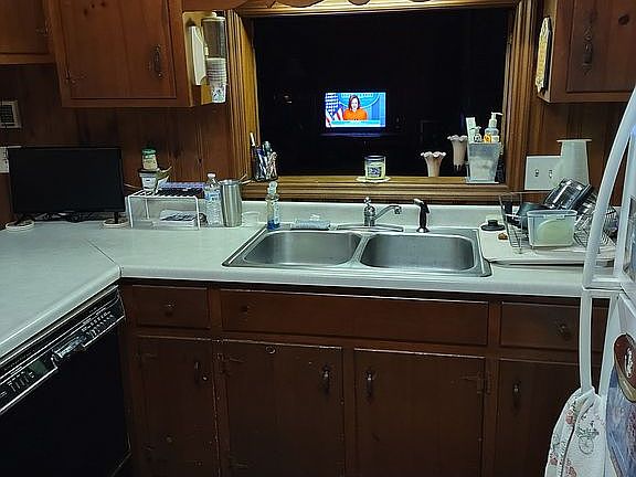 kitchen sink