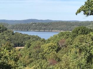 Mundell Rd, Eureka Springs, AR 72631