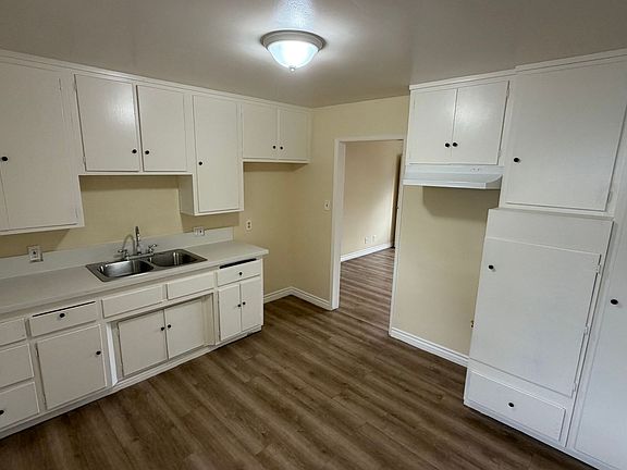 2nd image of 4624-4626 W 159th St #46245