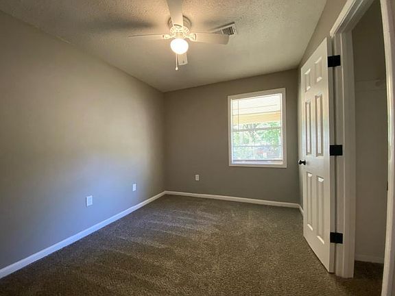 5th image of 3839 Audie Dr