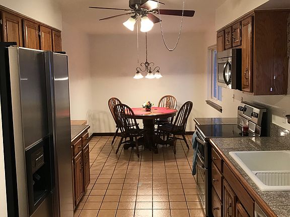 5th image of 6605 Surry Pl