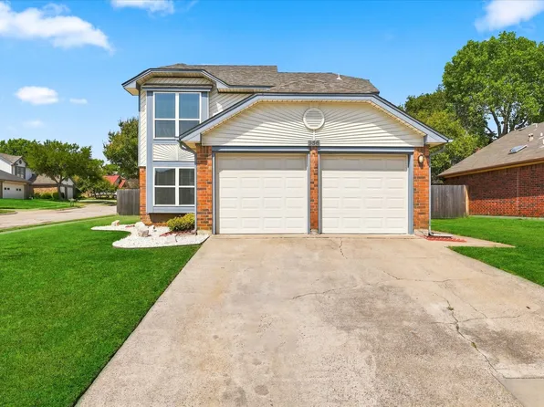 956 Sylvan Creek Dr, Lewisville, TX 75067
