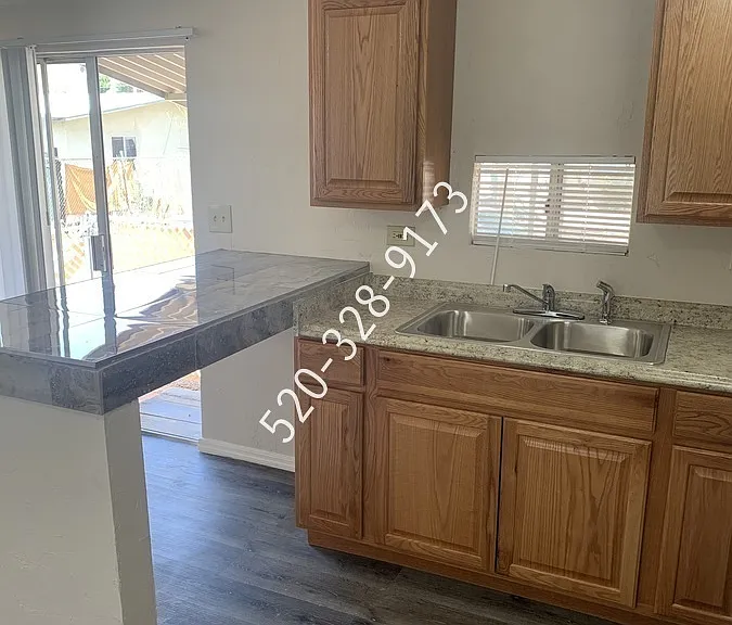 2945 N Alvernon Way #1 — Photo 5