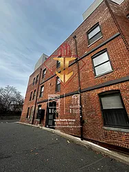 45-43 Clifton Place, #3B