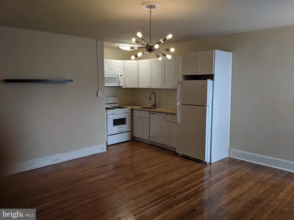 1728 Pine St APT 3F, Philadelphia, PA 19103