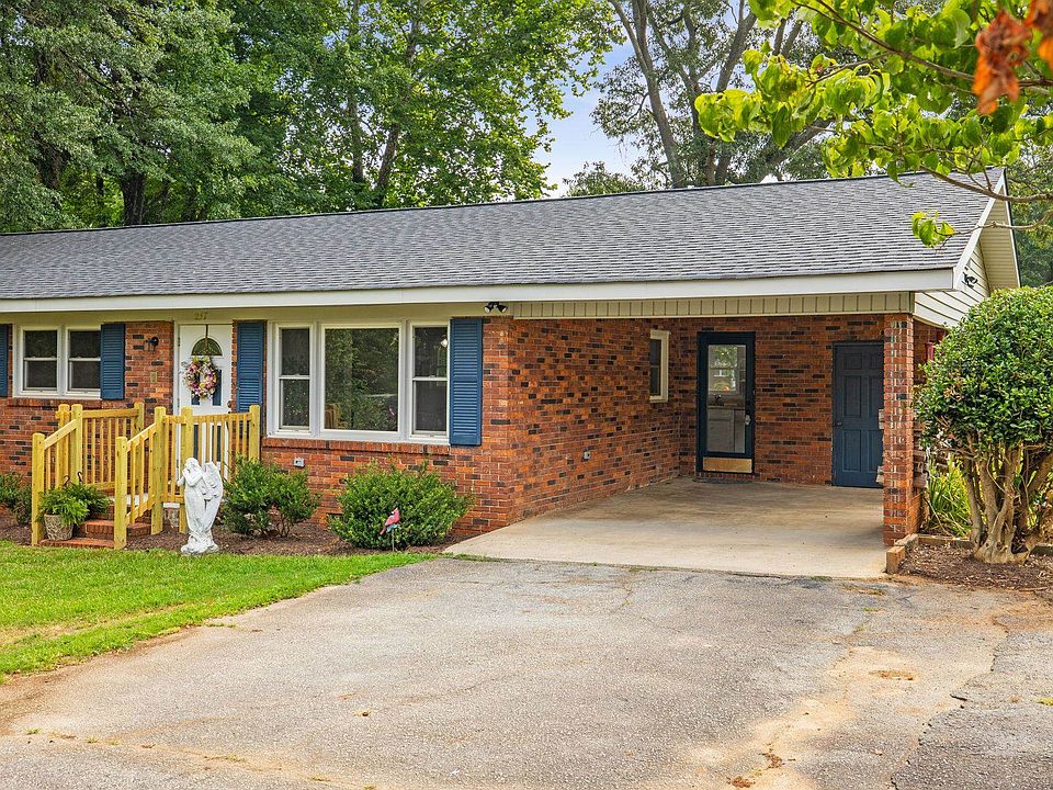 1st image of 257 Crawford Cir