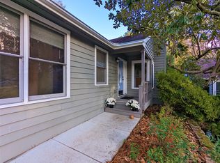 14 Clover Dr, Chapel Hill, NC 27517
