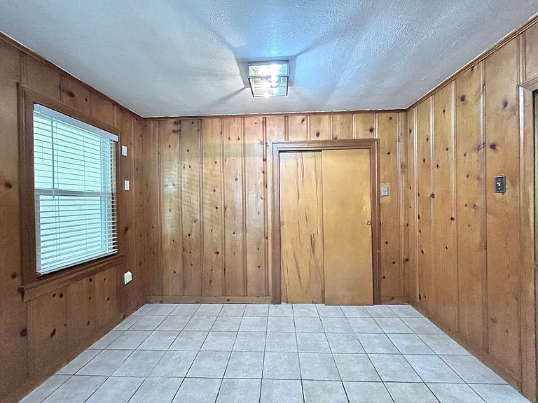 2428 Orpine Ave — Photo 12