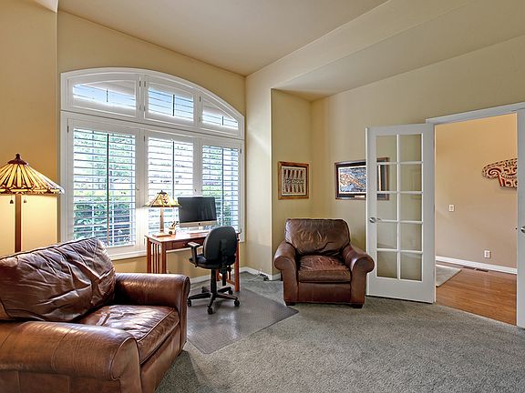 Den/3rd bedroom