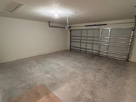 2nd image of 49 Bannbury Ln