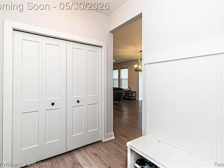 375 Amelia Cir — Photo 26