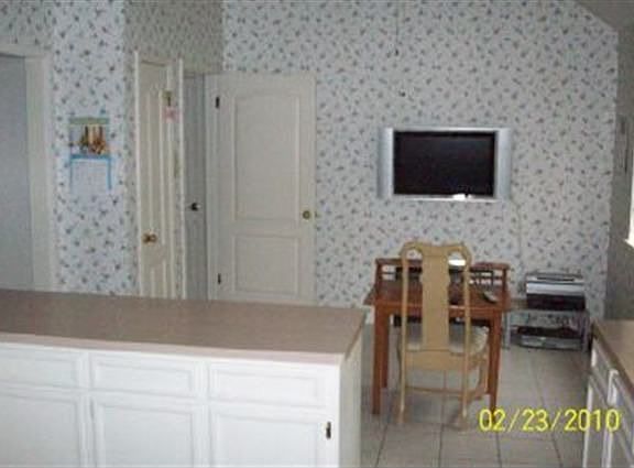 2nd image of 9625 Meadowcreek Dr