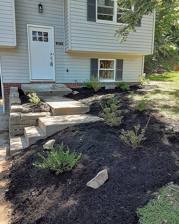 1st image of 2871 Amy Dr