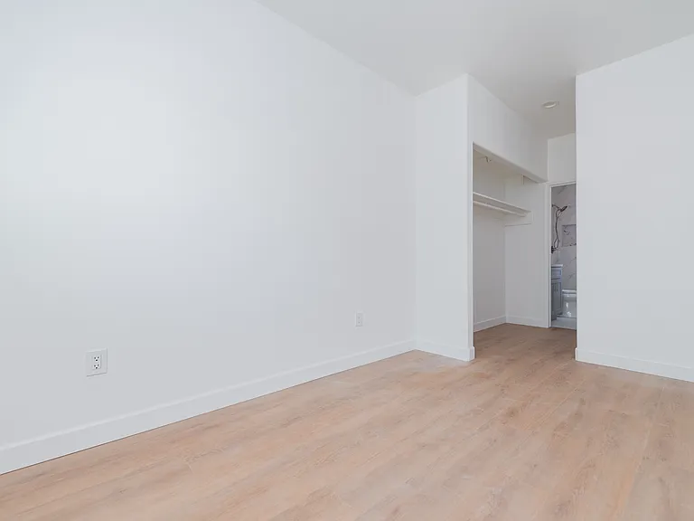 5033 Sultana Ave #B — Photo 12