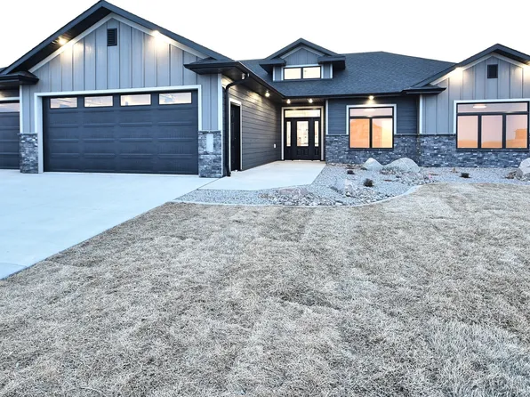 6013 Heritage Ridge Rd, Bismarck, ND 58503