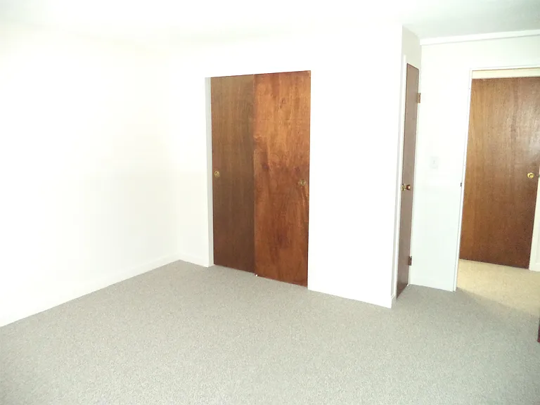 3 Pembroke Dr #5 — Photo 7