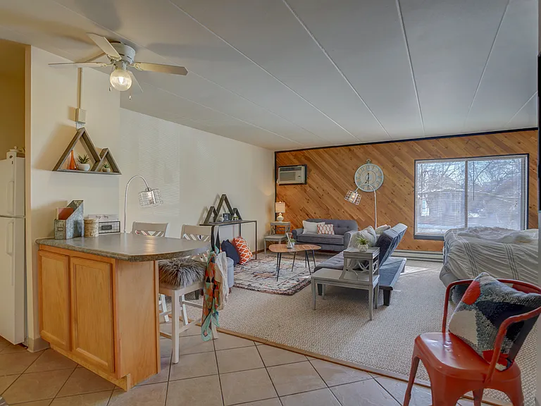 Inez Apartments — Photo 17