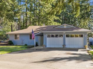 91 NE Rainier Pl S, Belfair, WA 98528