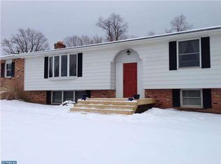 110 Ellicott Rd, Avondale, PA 19311