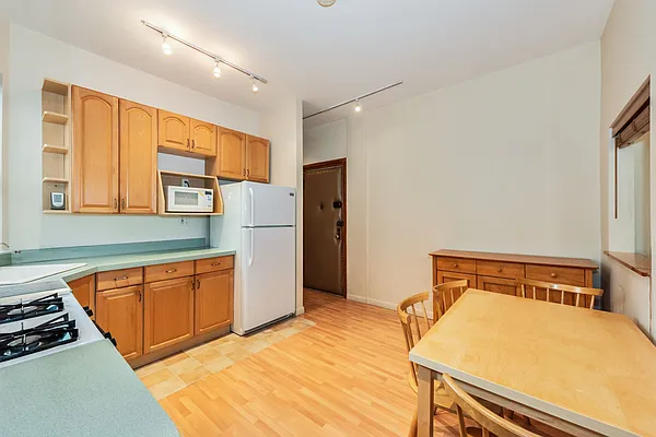 Sold by V I Properties Inc | media 17