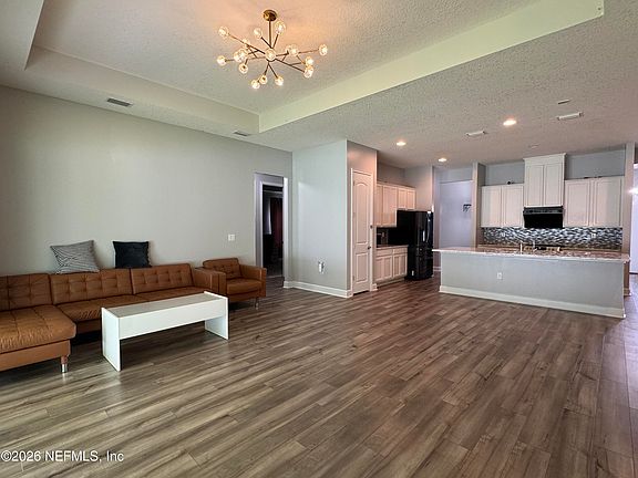 5th image of 104 Linda Lake Lane St