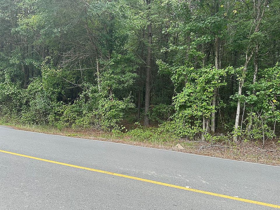 2nd image of 10 Three Corners Rd