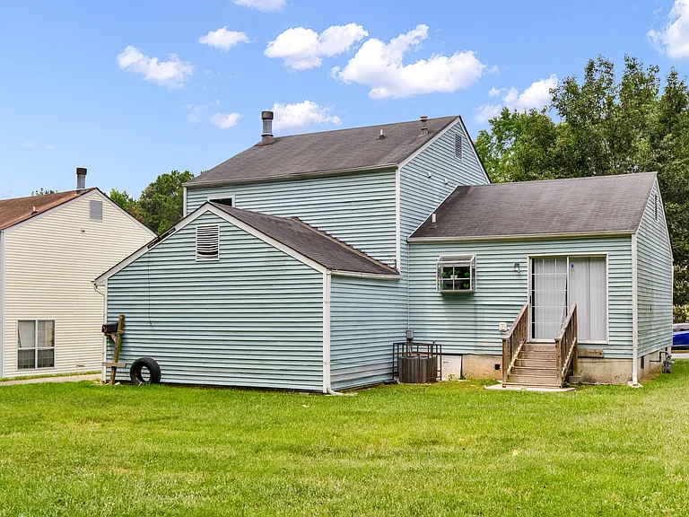 5626 Pine Gate Dr — Photo 33