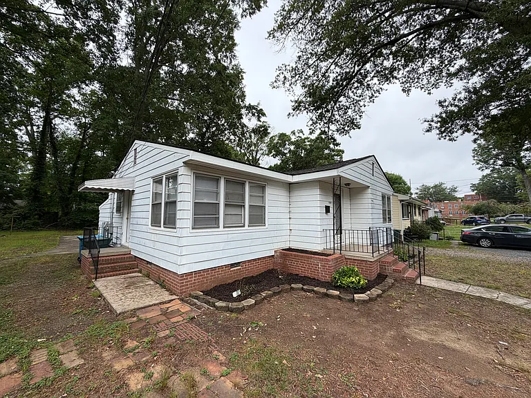 409 S Merritt Ave — Photo 3