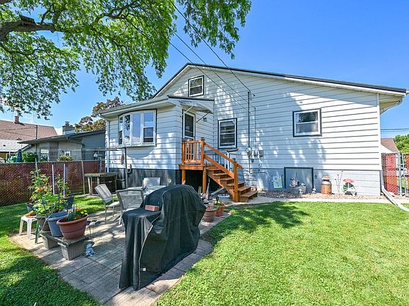 4th image of 1513 Cherry STREET