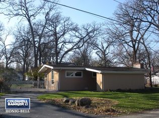 729 Country Club Dr, McHenry, IL 60050