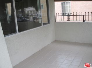 755 W 105th St, Los Angeles, CA 90044
