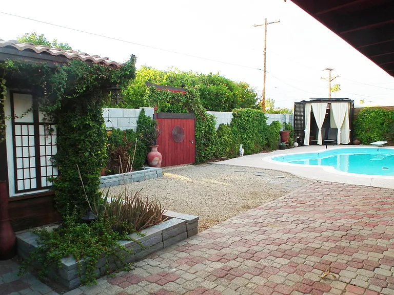 3705 S Terrace Rd — Photo 1