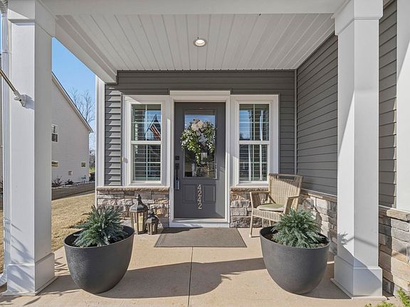 2nd image of 4242 Winding Ridge Ln