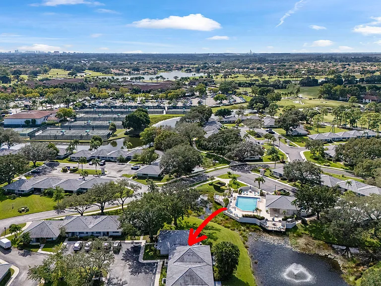 206 Club Dr — Photo 22