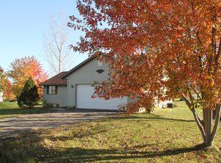 W9237 Prospect Dr, Lodi, WI 53555