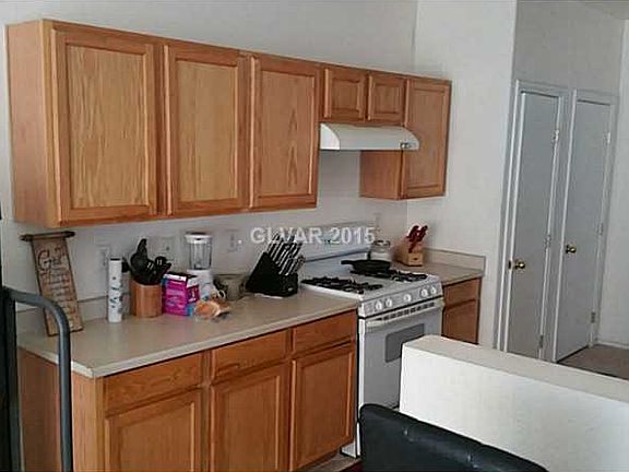 5th image of 3845 Carisbrook Dr