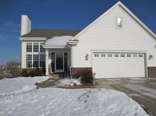 227 Jersey Cir, Waukesha, WI 53188
