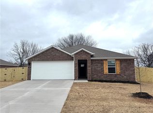 316 Texas Ave, Farmington, AR 72730