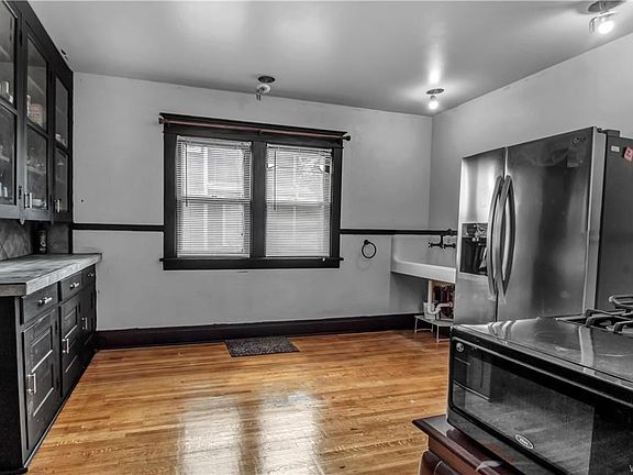 4th image of 22 Sunnyside Pl