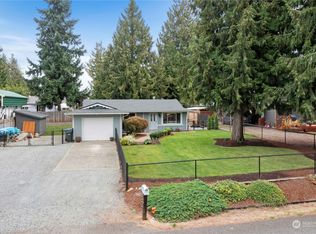 5426 S Island Dr E, Bonney Lake, WA 98391