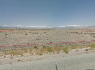 On 90th St W, Lancaster, CA
